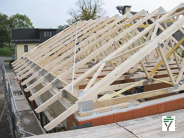 Dachbinderdachkonstruktion